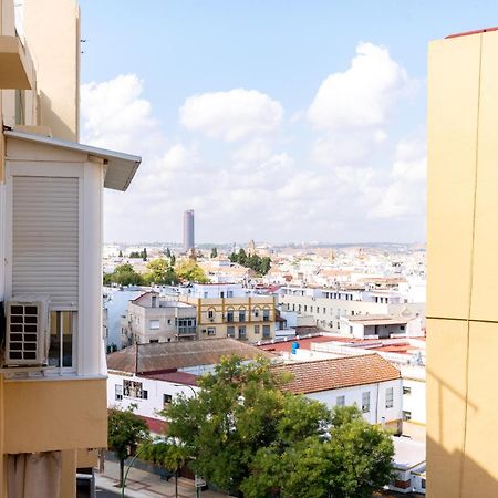 Apartamento Familiar Maria Auxiliadora Sevilla Dış mekan fotoğraf