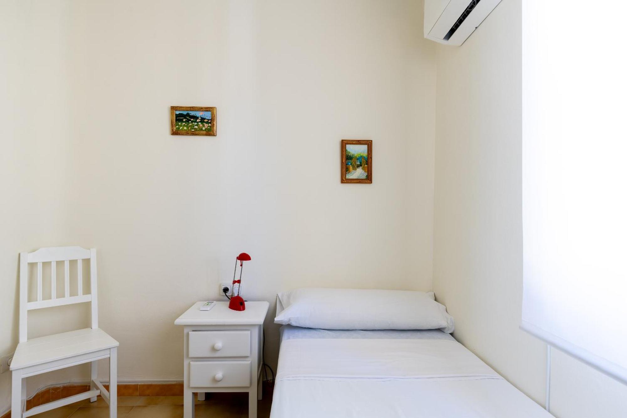 Apartamento Familiar Maria Auxiliadora Sevilla Dış mekan fotoğraf