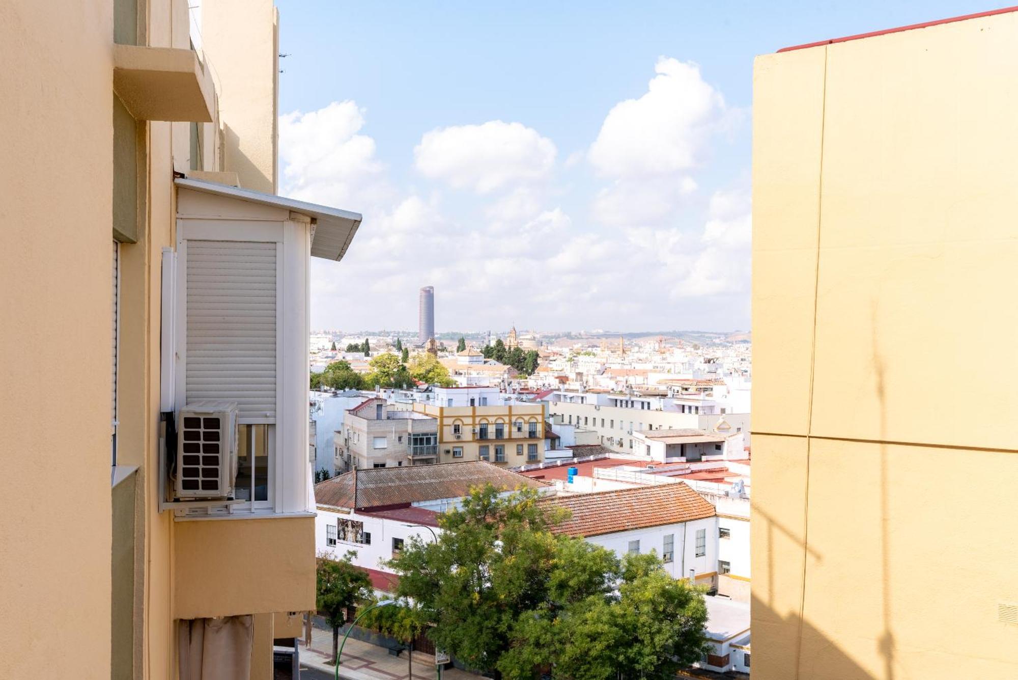 Apartamento Familiar Maria Auxiliadora Sevilla Dış mekan fotoğraf